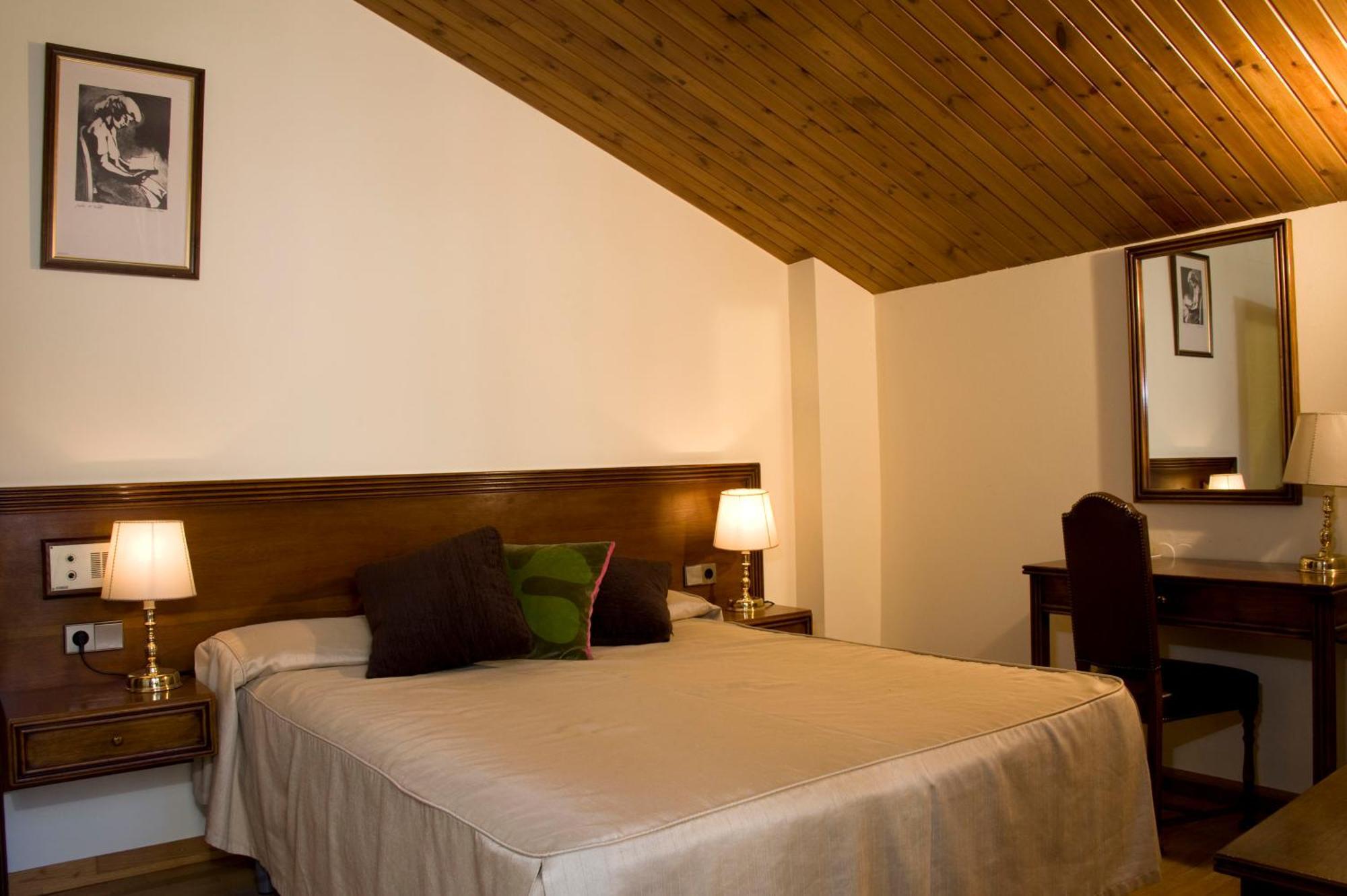 Hotel Santa Bàrbara De La Vall D'ordino Quarto foto